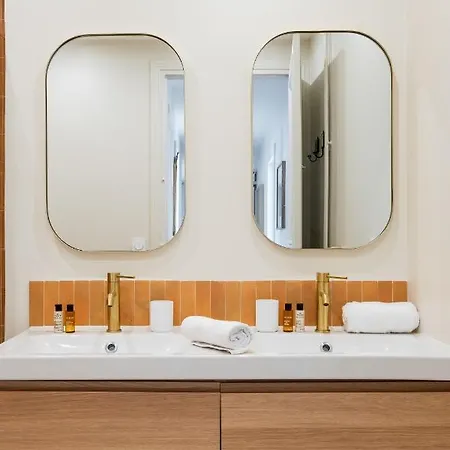 Veeve - Bright Skies Apartment Paris